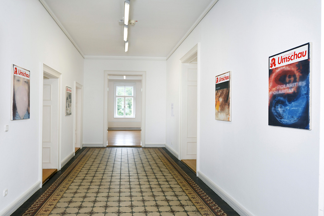 MITGEBRACHT! Aus unserem internationalen Austausch, Ausstellungsansicht Kebbel Villa Schwandorf 2024, Foto: Clemens Mayer