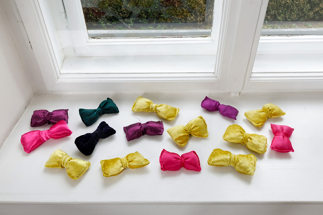 Camille Tsvetoukhine: THE (MU-LU)TANTS, Ausstellungsansicht 2025, Kebbel Villa, Schwandorf (Foto: Clemens Mayer)