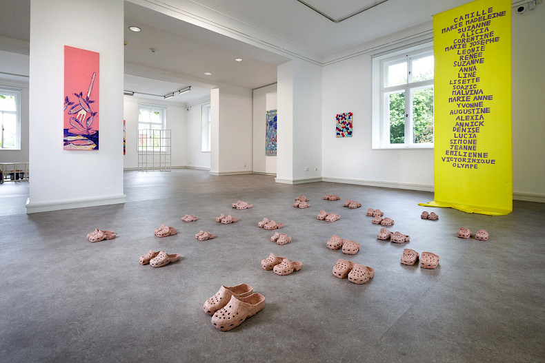 Camille Tsvetoukhine: THE (MU-LU)TANTS, Ausstellungsansicht 2025, Kebbel Villa, Schwandorf (Foto: Clemens Mayer)