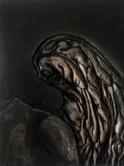 Polina Shcherbyna: Alte Wunden bluten mit neuen in einem Fluss (Detail), 2024-25, Holzeinbrennung, Schnitzerei, Asche, Pigmente, Enkaustik, Stahl 260 × 210 cm(Foto: Clemens Mayer)