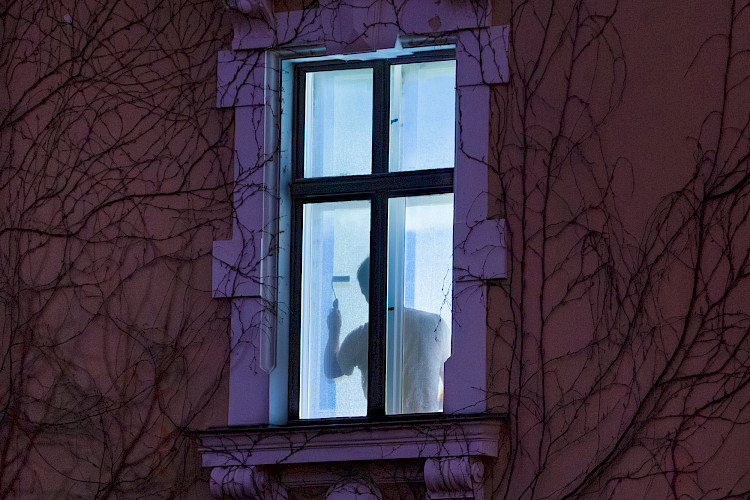 Jochen Wagner; Cleaner (2021/2025), video installation, photo: Clemens Mayer