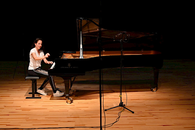 Laura Konjetzky (© Regine Heiland)